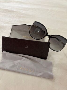 Gucci, Ladies Black Oversized Aviator Sunglasses with Brown Embossed Case